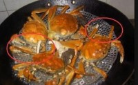【煮螃蟹是用热水下锅还是冷水？教您一招，“脚不掉”肉质鲜嫩到爆】